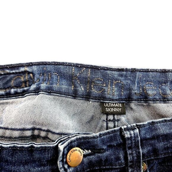 Calvin Klein Ultimate Skinny Dark Blue Denim Jeans 26/2 Mid Rise‎ Measures 28/31 - Picture 5 of 14